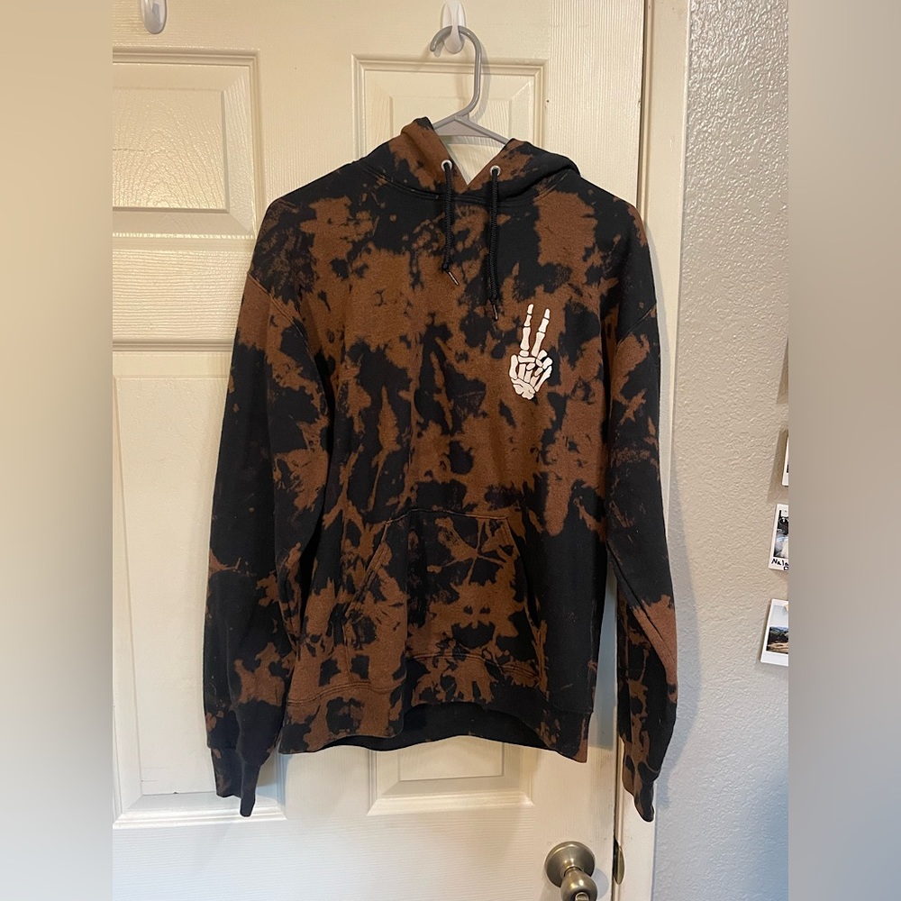 Women’s Size S/M Brown Skeleton Peace Sign Hoodie